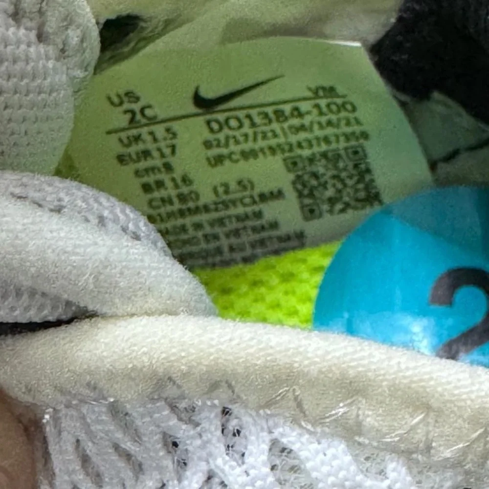 (TD) Nike Air Max 270 'Pure Platinum‎ Volt' DO1384-100 Size 2C